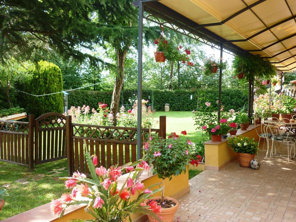 B&B Casale Ginette インチーザ・イン・ヴァルダルノ エクステリア 写真