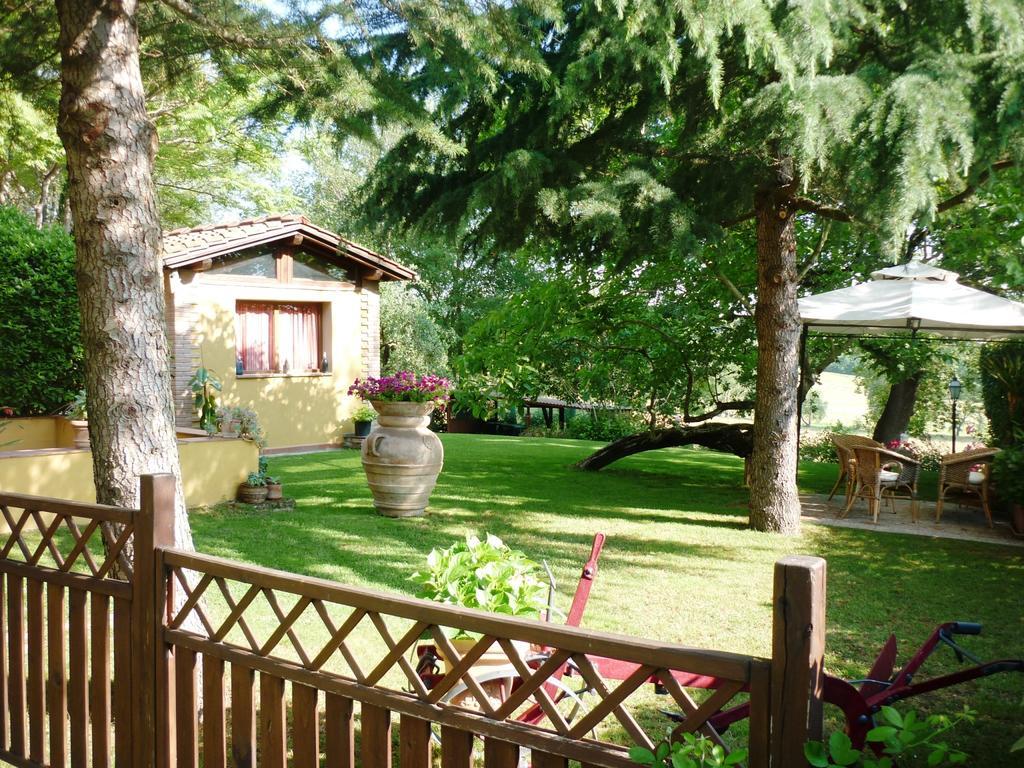 B&B Casale Ginette インチーザ・イン・ヴァルダルノ エクステリア 写真
