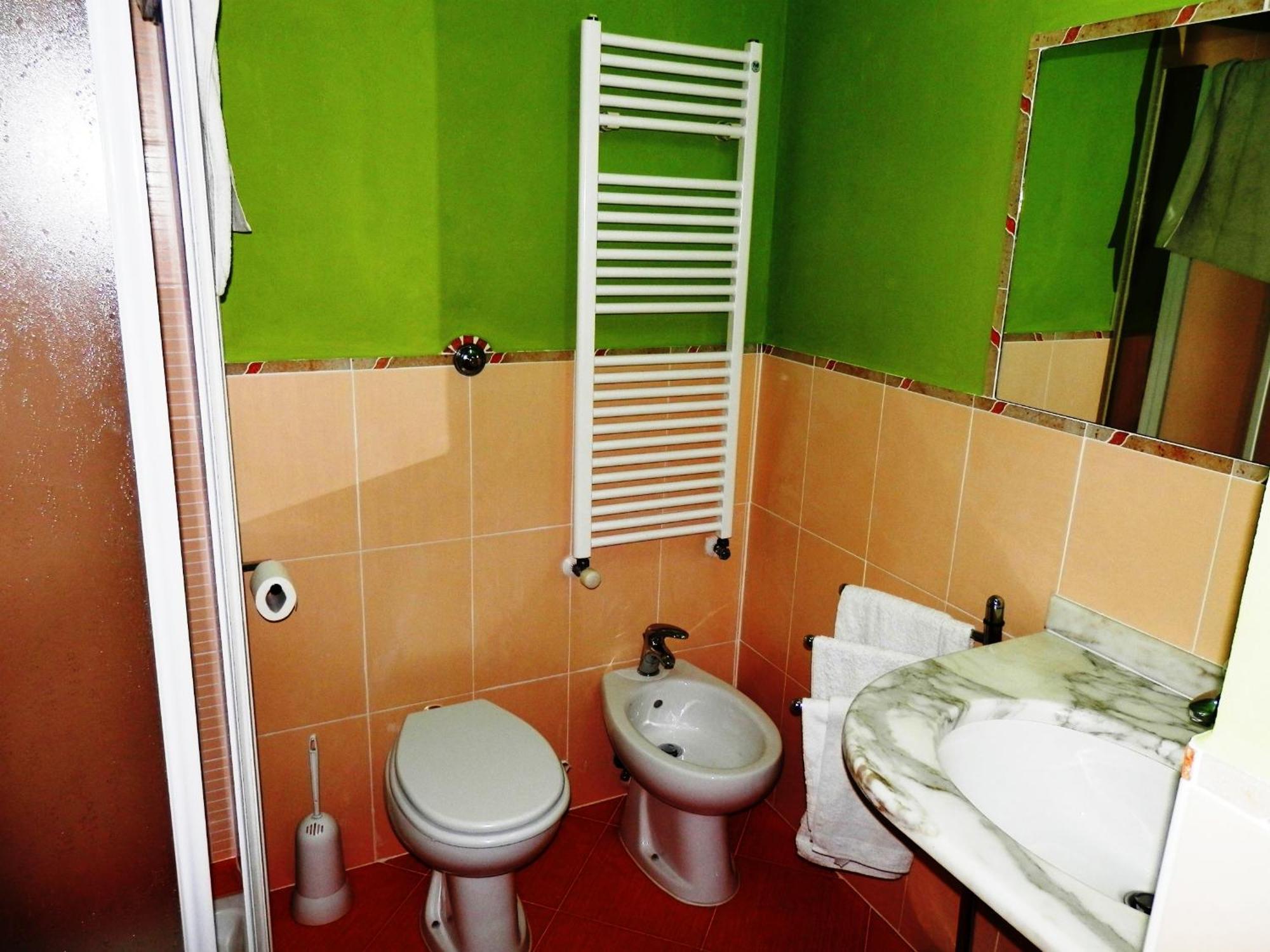 B&B Casale Ginette インチーザ・イン・ヴァルダルノ 部屋 写真