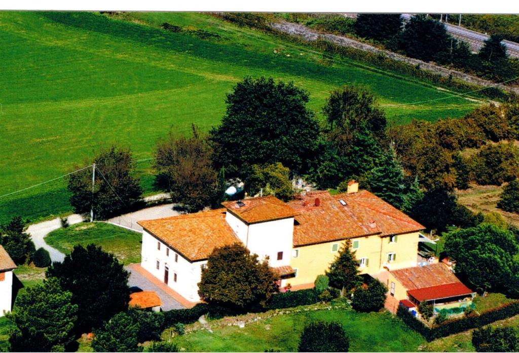 B&B Casale Ginette インチーザ・イン・ヴァルダルノ エクステリア 写真